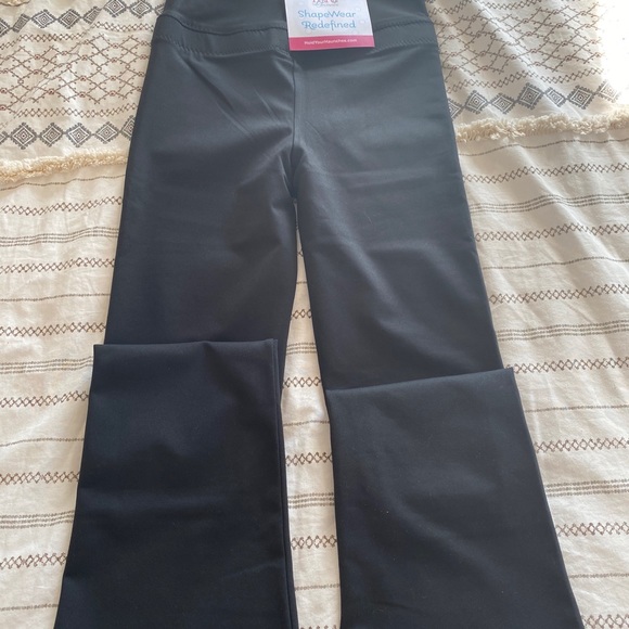 HYH Hold Your Haunches black booty patooty pants - Picture 3 of 3